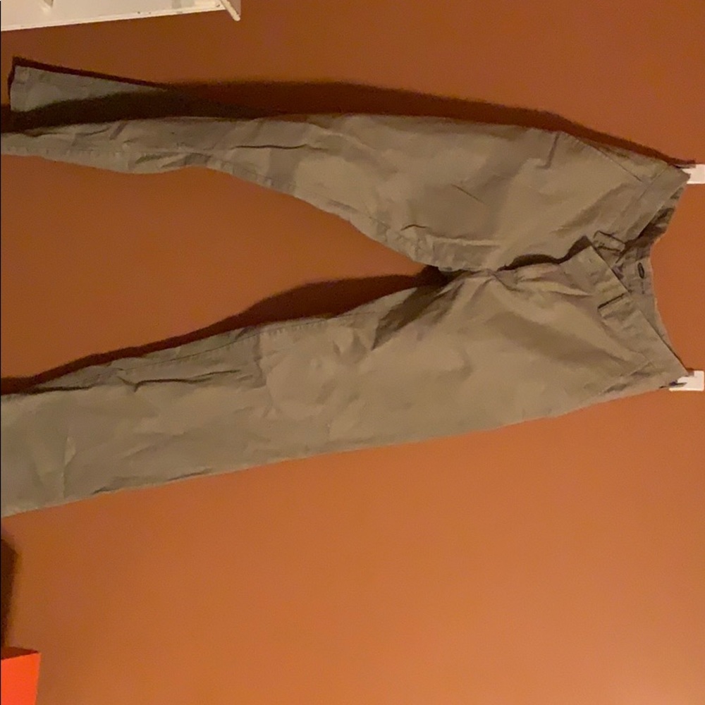 Old navy khaki pants